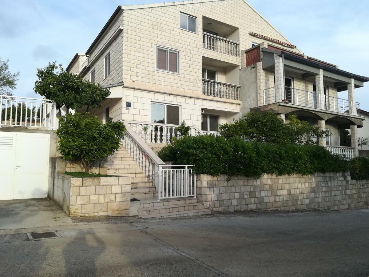 זבלטיצה The Piano Apartment מראה חיצוני תמונה